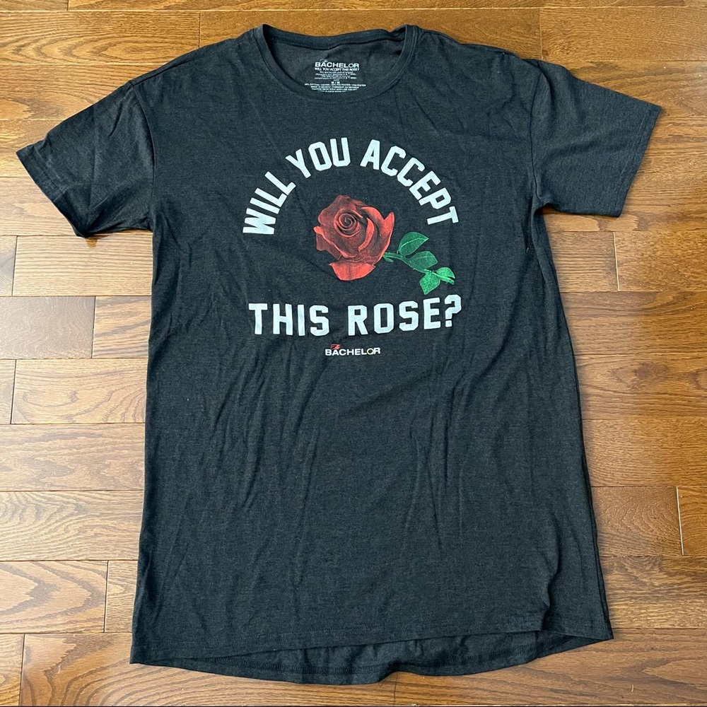 The Bachelor T-shirt (M)
